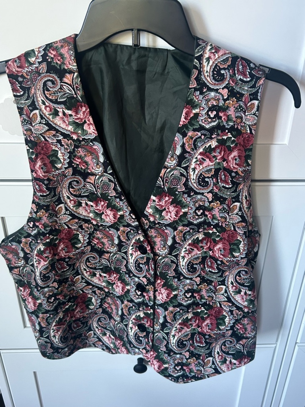 Floral Paisley Quilted Vest in Black & Pink - Picture 7 of 7